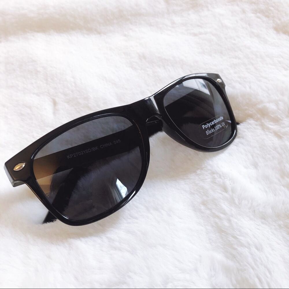 Nova Black Unisex Kids Sunglasses - Picture 6 of 10